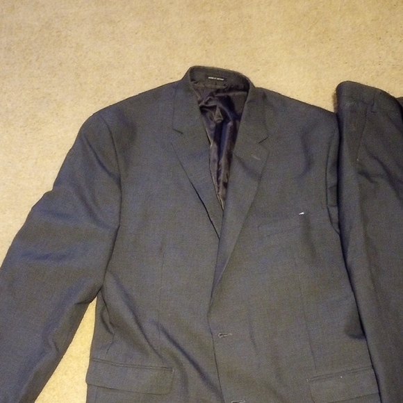 Men's Black Suit - Picture 2 of 4